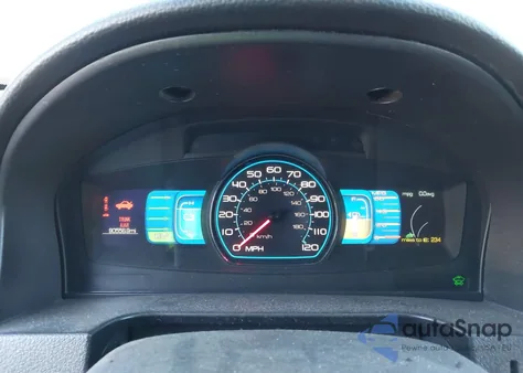 2011 Ford Fusion Hybrid z USA, uszkodzony, nr VIN 3FADP0L30BR342902